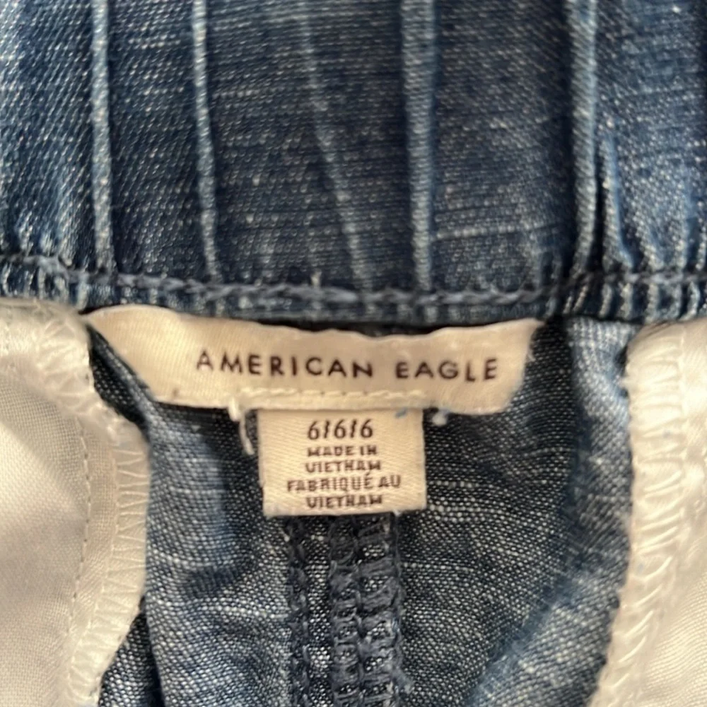 NWOT AMERICAN EAGLE WOMENS PAPERBAG SHORTS 6 DENIM JEAN BLUE CHAMBRAY ELASTIC AE